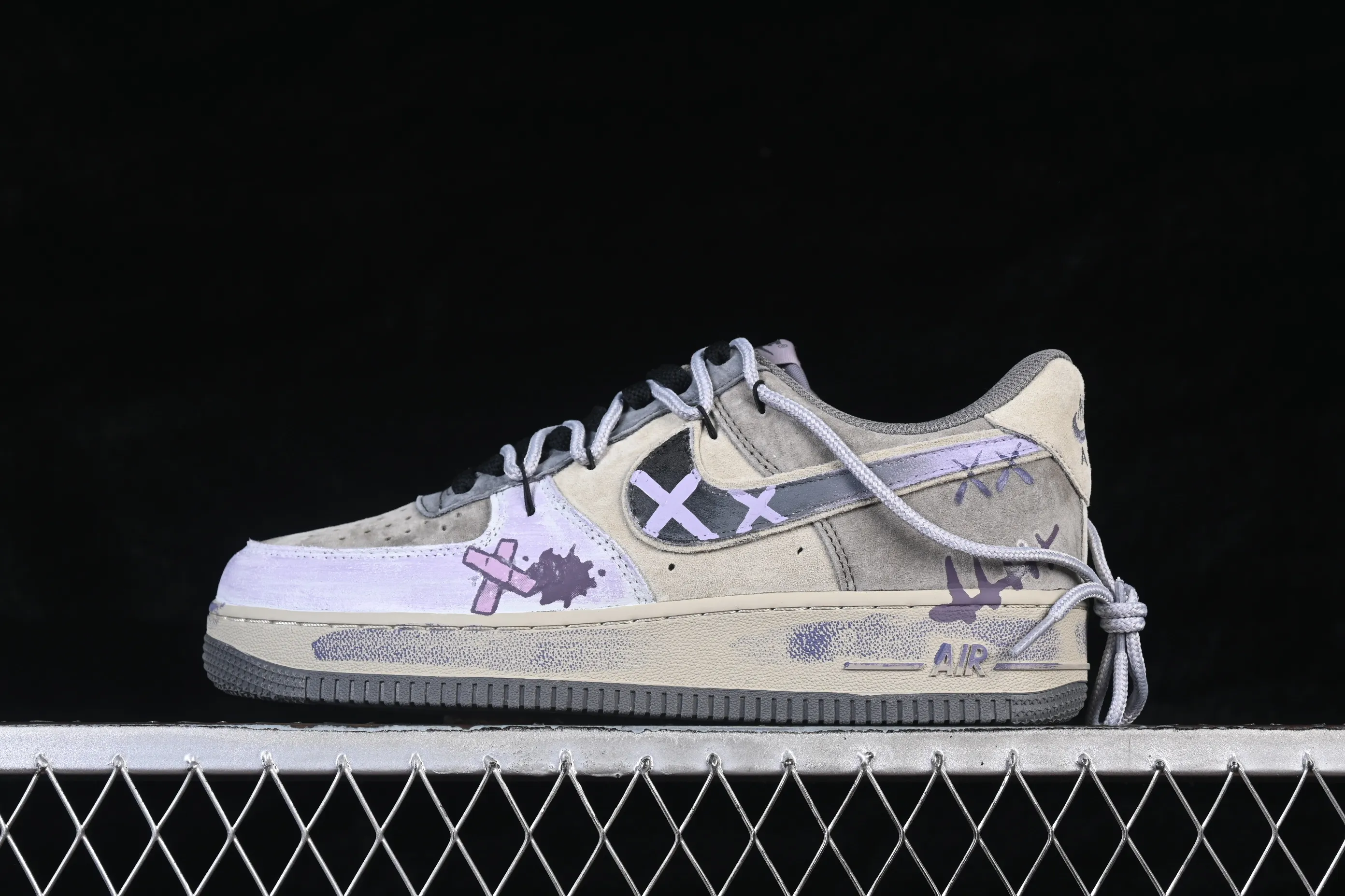 All categories Nk Air Force 1 Air Force series Nk Air Force 1 Low Air Force low-top Nike Air Force 1'07 Low "Band-Aid" Hand-painted graffiti Graffiti band-aid Air Force 1 low-top casual sneakers YD2425-066